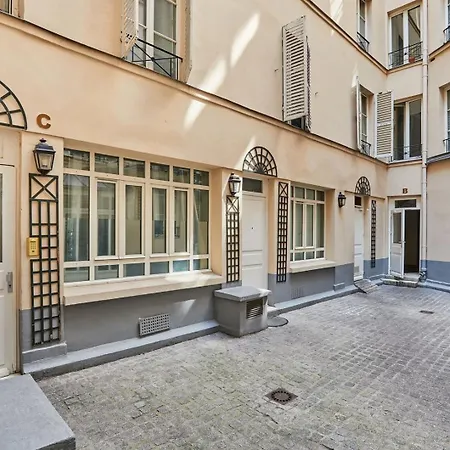 Gairo - 1 A Champs-elysees Διαμέρισμα