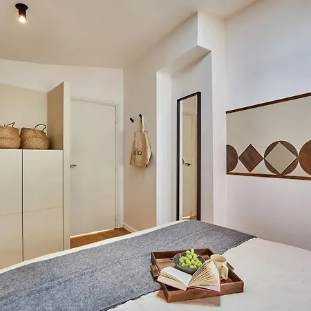 Gairo - 1 A Champs-elysees *