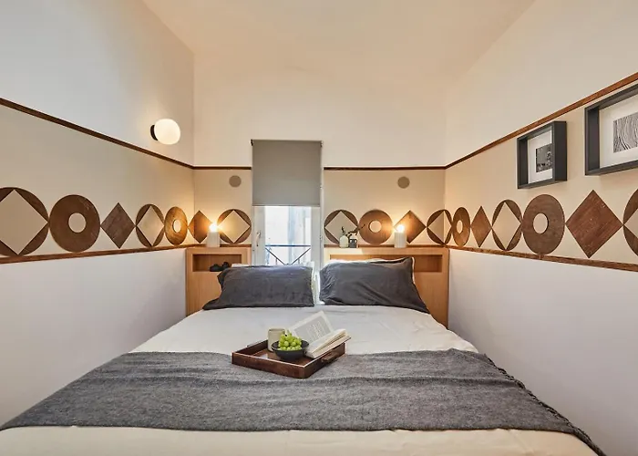 Gairo - 1 à Champs-élysées Parigi