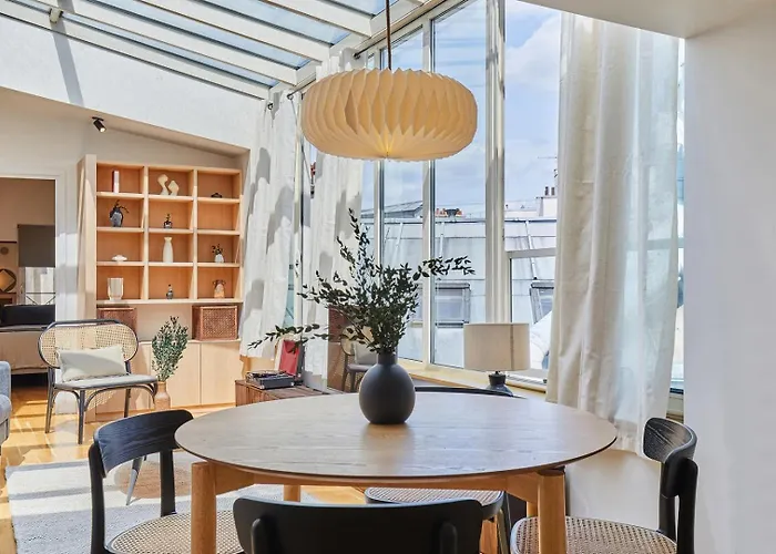 Gairo - 1 à Champs-élysées * Parigi